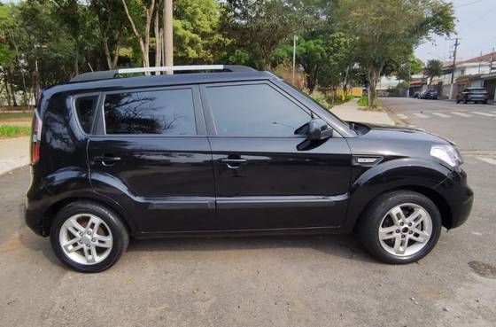 KIA SOUL 1.6 EX 16V GASOLINA 4P AUTOMÁTICO KIA SOUL 1.6 EX 16V GASOLINA 4P AUTOMÁTICO
